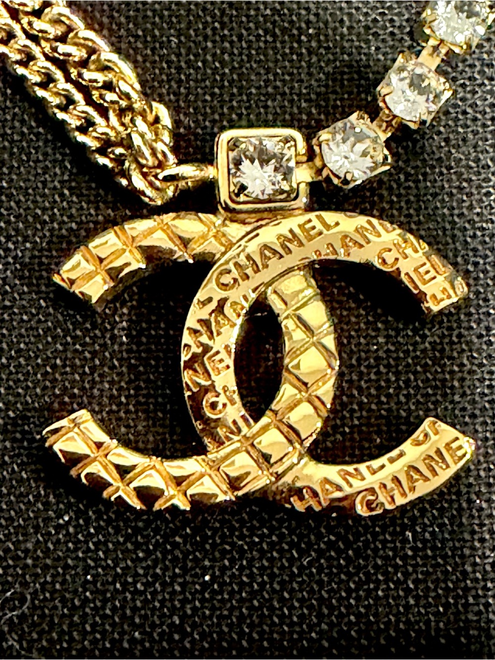 Chanel crystals Quilted Cc Pendant Necklace - Picture 2 of 7